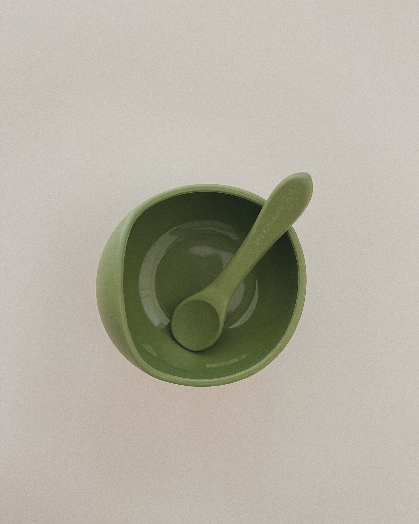 Feed Me Easy | bowl + spoon. Olive