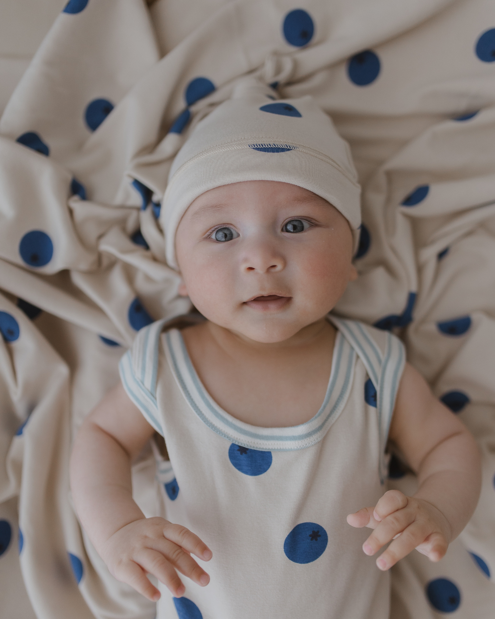 Knotted Hat. Blueberries